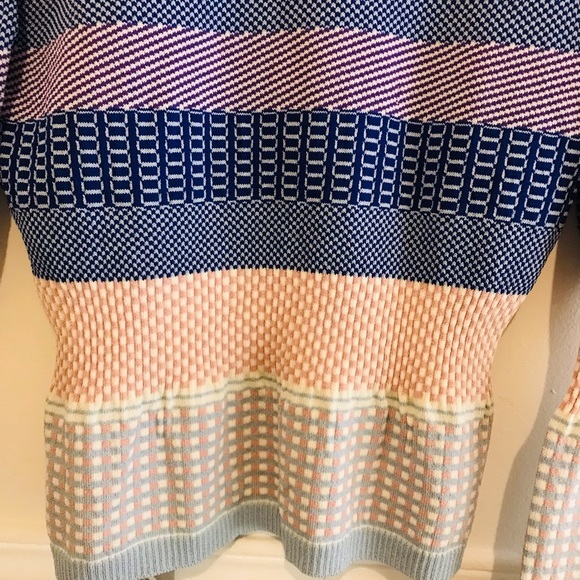 Esque Stretch Knit Sweater - Picture 7 of 7